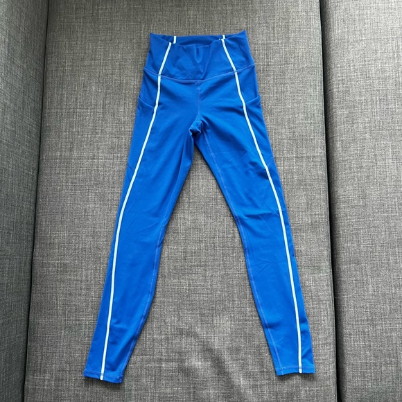 Fabletics Oasis PureLuxe High-Waisted Legging - Picture 4 of 5